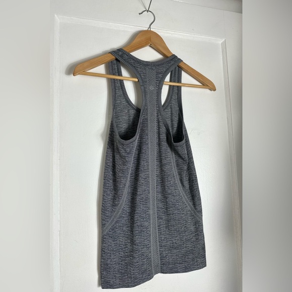 Lululemon Swiftly Tech Racerback Tank Top - Size 4 - Picture 11 of 13